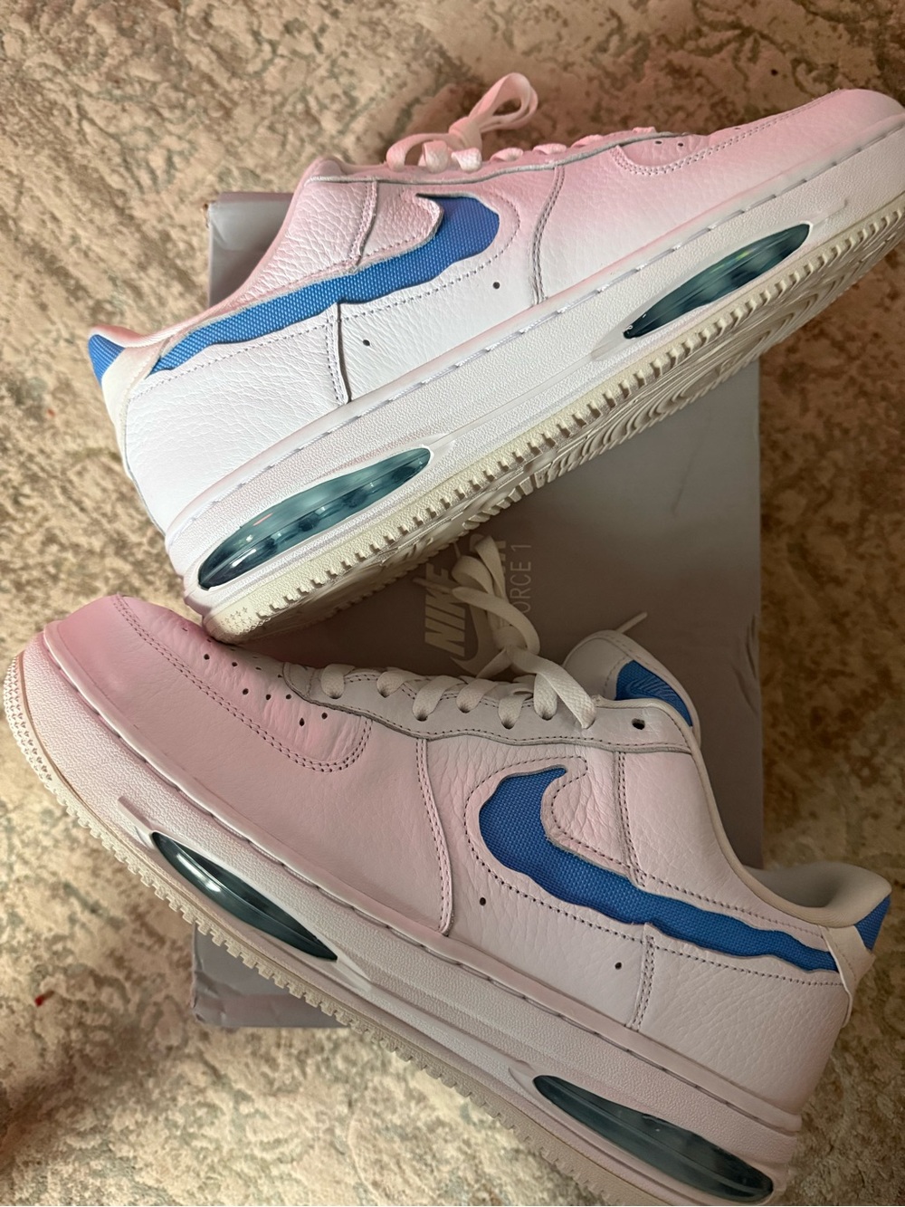 Nike Air Force 1 Low EVO - Sneakers in White with Blue Swoosh